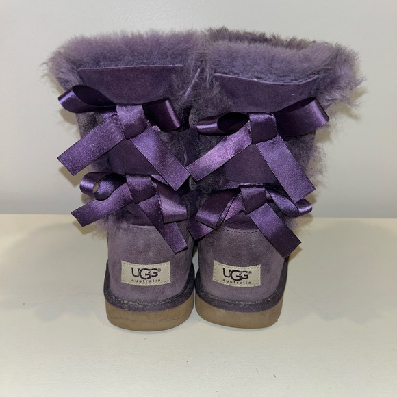 Ugg Purple Bailey Bow Classic Short Boots - Used - Picture 2 of 3